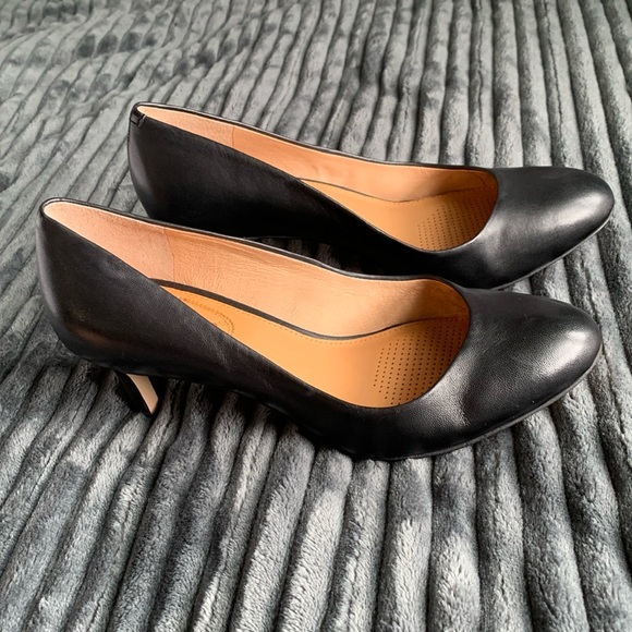 Corso Como Linnden Leather Pump in Black Size 7.5 - Picture 3 of 9
